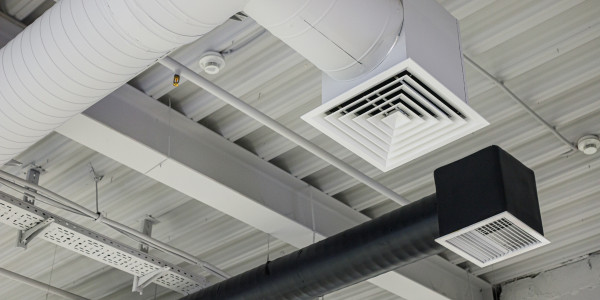 Reformas Integrales de Naves Industriales en Santa Coloma de Gramenet · Instalación de Sistemas de Climatización y Ventilación